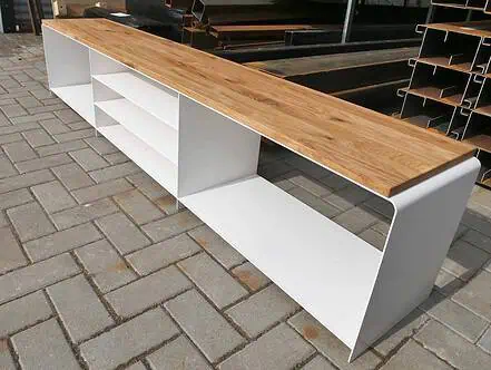 lowboard-weiss-tv-holz-eiche-modern-design-metall-industrial-massivholz-wildeiche-fuer-wohnzimmer-minimalistisch-stahl-merapi-1