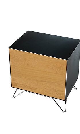 nachttisch-holz-eiche-metall-schwarz-modern-mit-schublade-industrial-kommode-wildeiche-design-massivholz-designer-grau-eiche-geoelt-schlafzimmer-stahlzart-fly-high-8